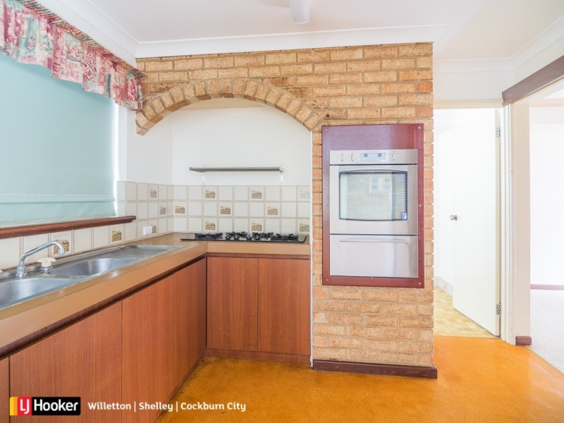 26 Blandfield Way, Parkwood WA 6147