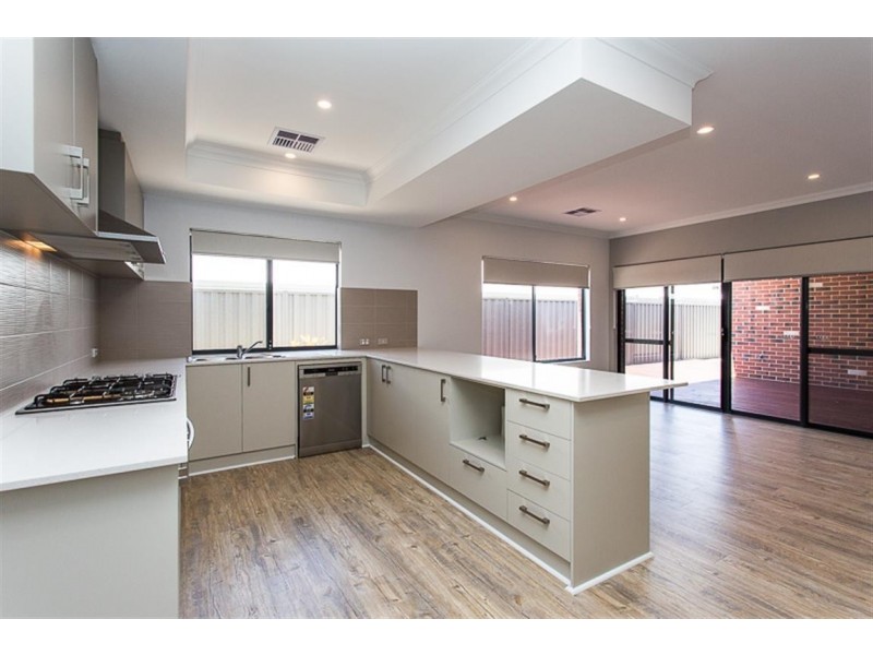 163 Honeywood Drive, Wandi WA 6167