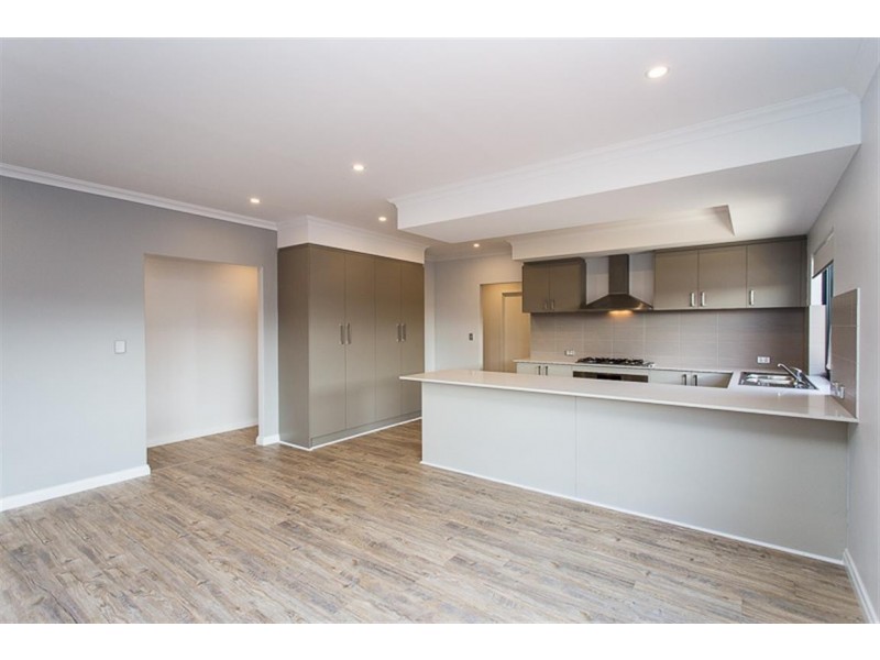 163 Honeywood Drive, Wandi WA 6167