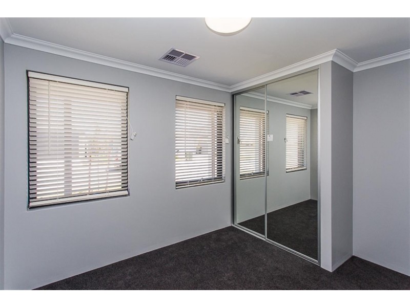 163 Honeywood Drive, Wandi WA 6167