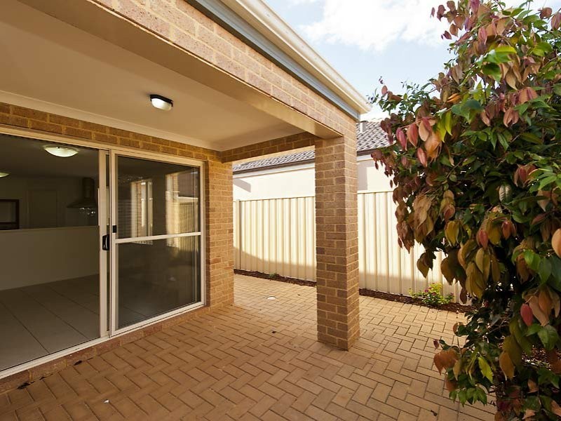 19/17-21 Third Avenue, Kelmscott WA 6111