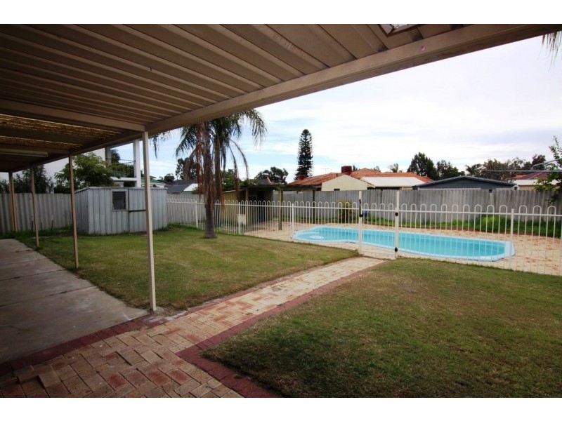 14 Drysdale Street, Shelley WA 6148