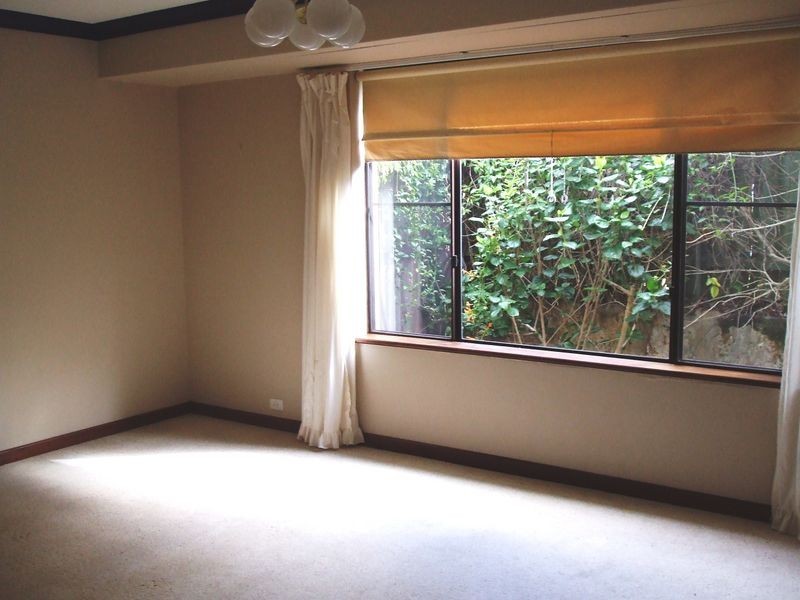 8 Doric Street, Shelley WA 6148