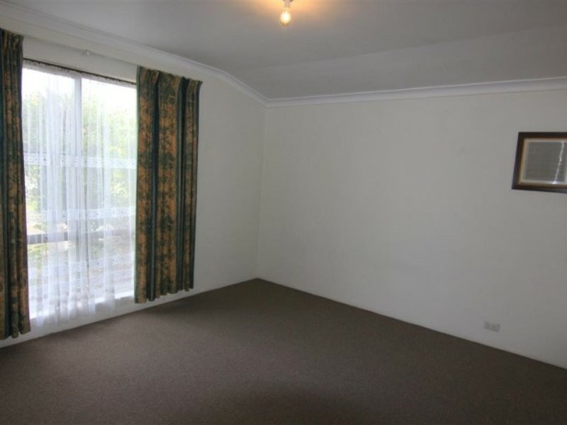 11 Kimberley Way, Parkwood WA 6147