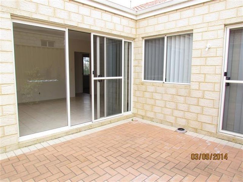 2 Penola Court, Clarkson WA 6030