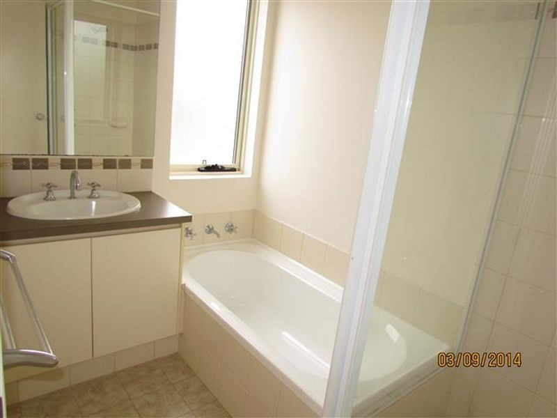 2 Penola Court, Clarkson WA 6030