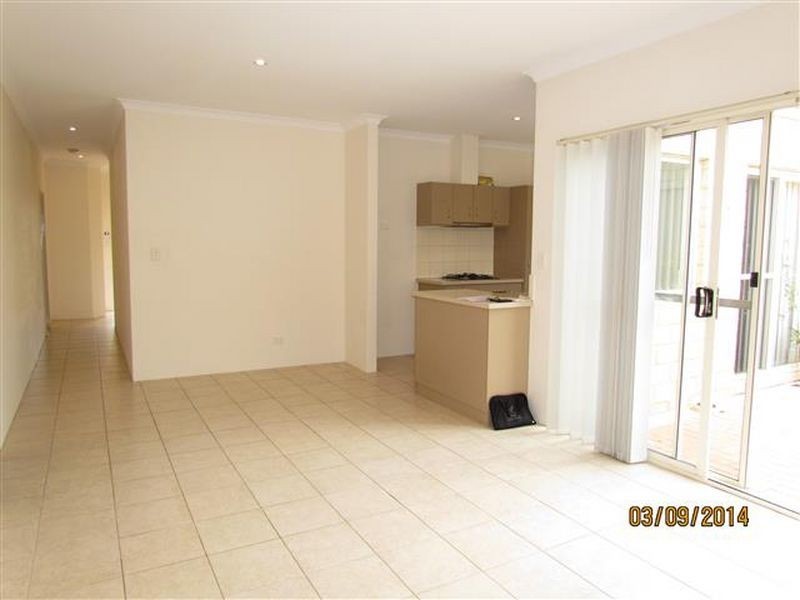 2 Penola Court, Clarkson WA 6030