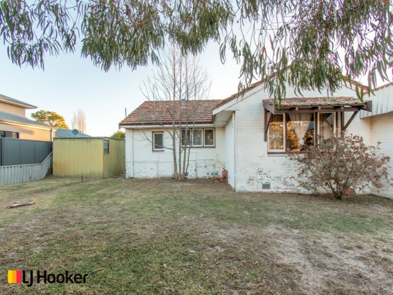 25 Holmes Street, Shelley WA 6148