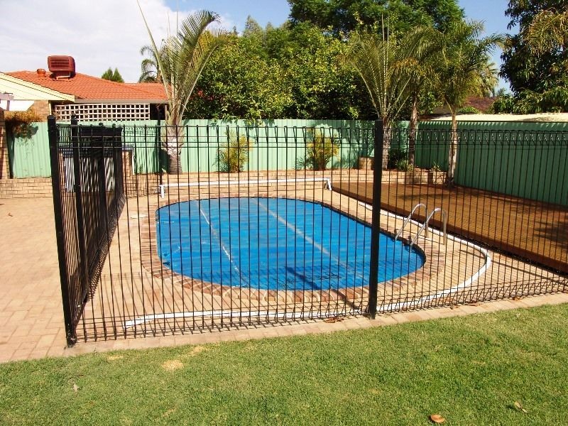 14 Collins Road, Willetton WA 6155