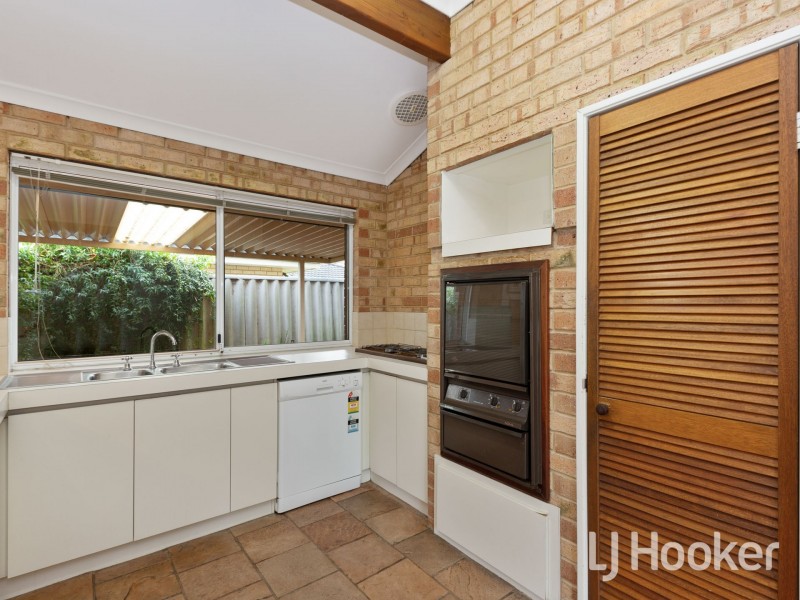 11 Stuart Court, Bateman WA 6150