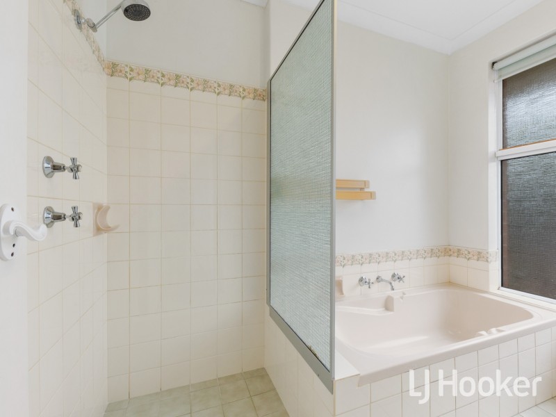 11 Stuart Court, Bateman WA 6150