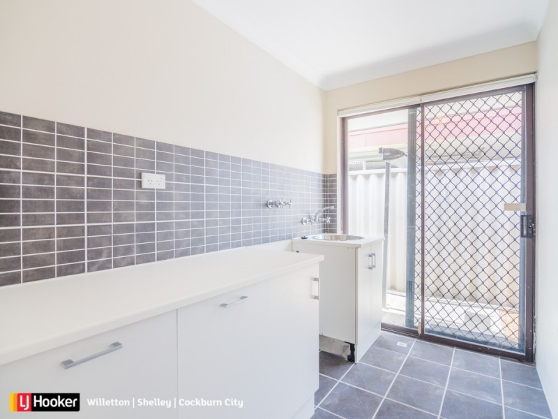 26 South Lake Drive, South Lake WA 6164