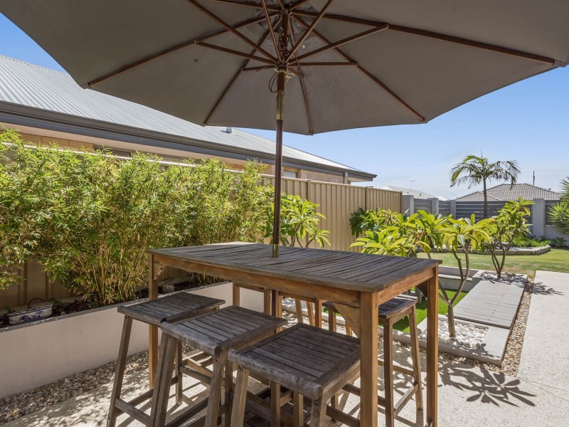 19 Willis Terrace, Hammond Park WA 6164