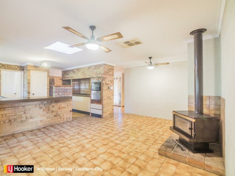 18 Leonard Way, Spearwood WA 6163