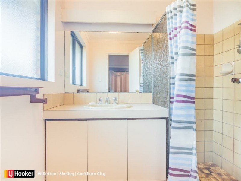 18 Leonard Way, Spearwood WA 6163
