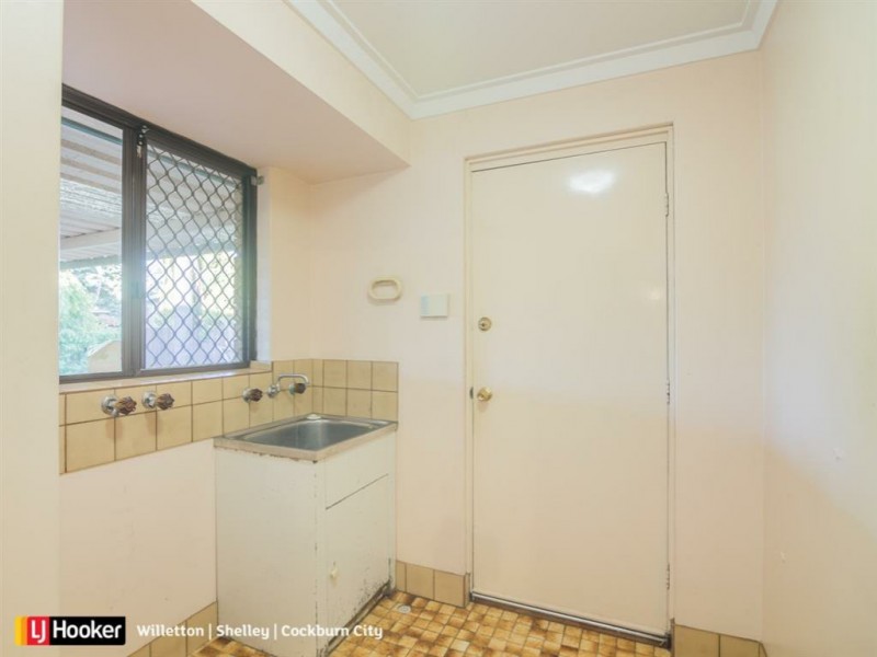 18 Leonard Way, Spearwood WA 6163