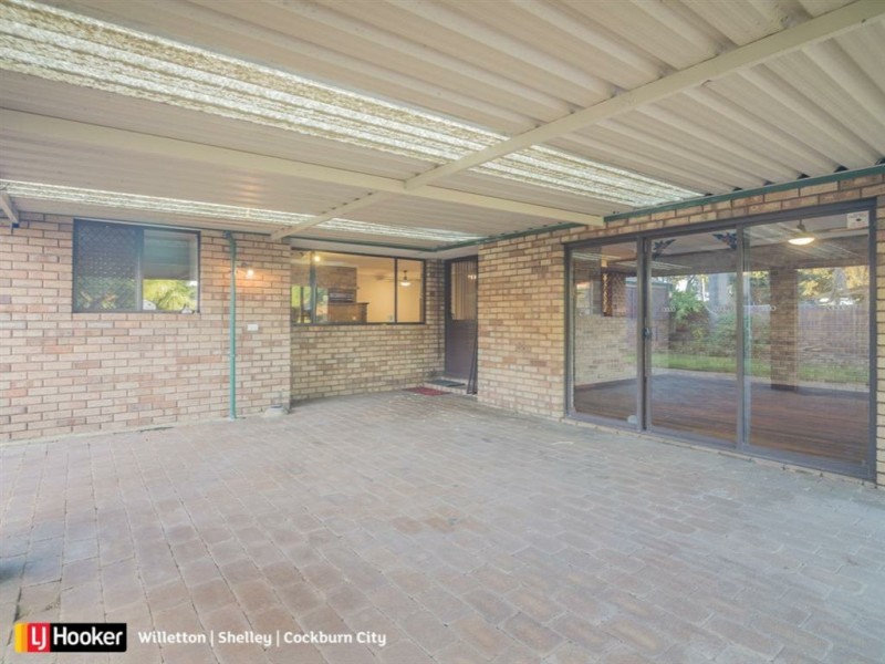 18 Leonard Way, Spearwood WA 6163
