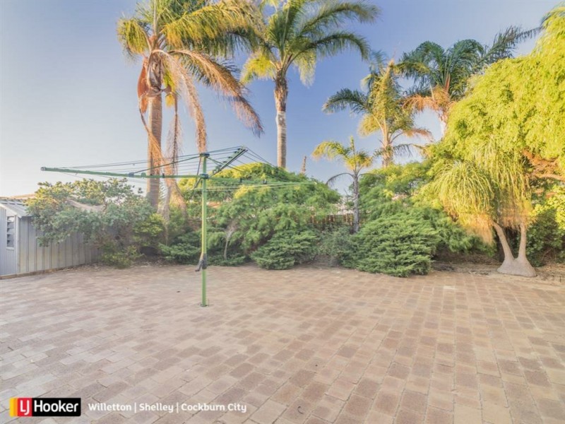 18 Leonard Way, Spearwood WA 6163