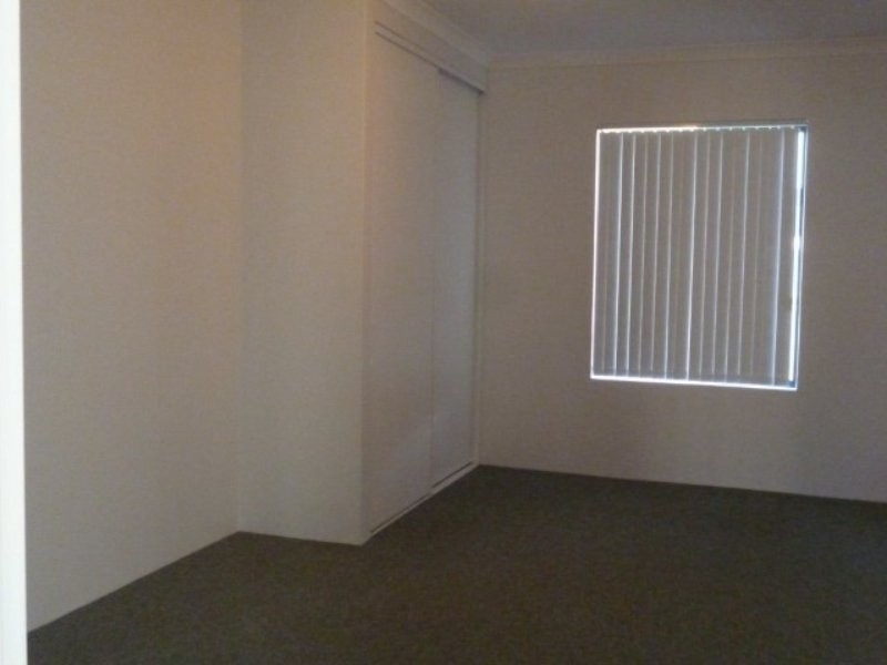 5 Caper Place, Success WA 6164