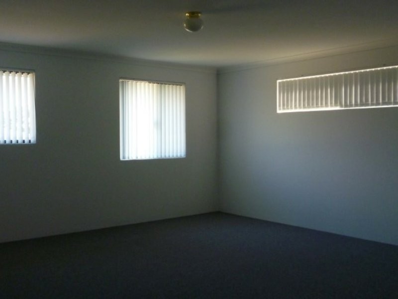 5 Caper Place, Success WA 6164