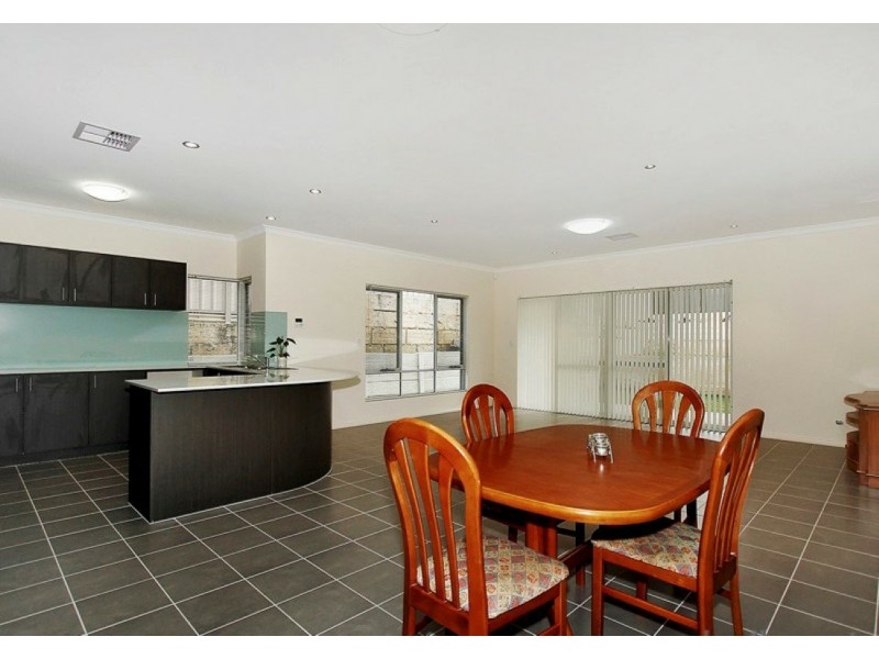 77A Huntriss Road, Karrinyup WA 6018