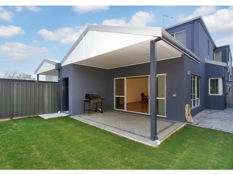 77A Huntriss Road, Karrinyup WA 6018