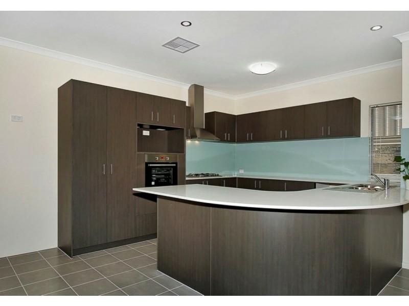 77A Huntriss Road, Karrinyup WA 6018