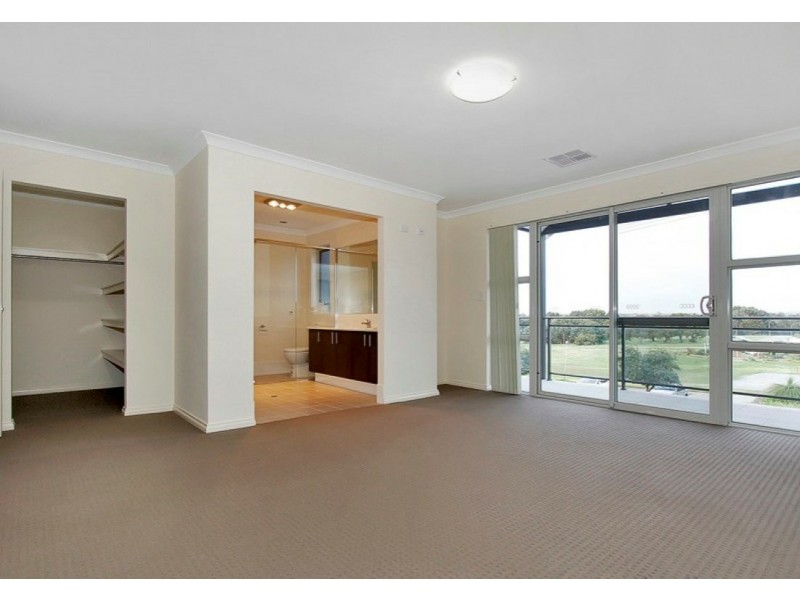 77A Huntriss Road, Karrinyup WA 6018