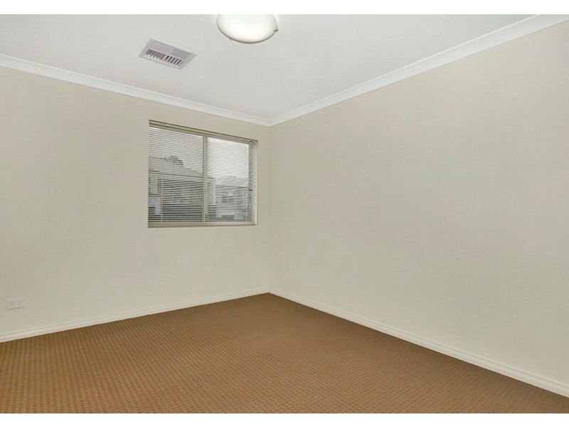 77A Huntriss Road, Karrinyup WA 6018