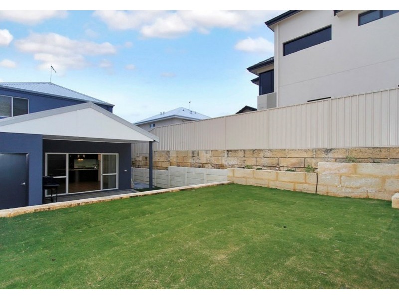 77A Huntriss Road, Karrinyup WA 6018