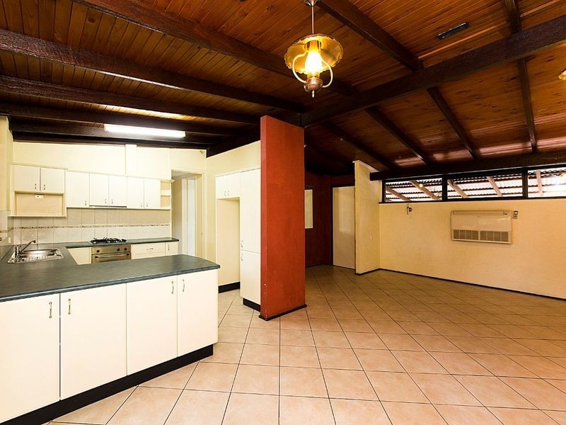 17 Zinnia Way, Willetton WA 6155