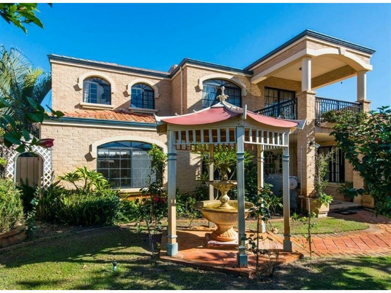 32 Roebuck Avenue, Canning Vale WA 6155