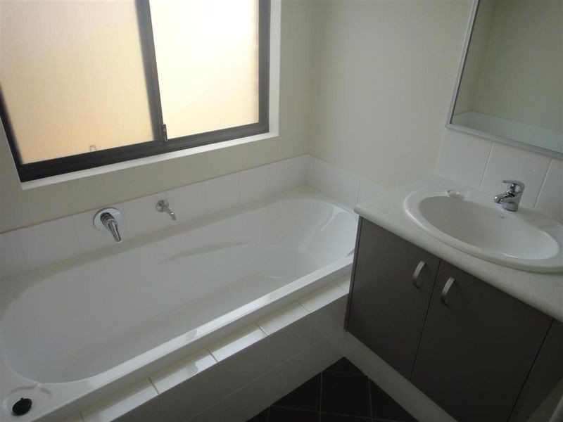 4/17-21 Third Avenue, Kelmscott WA 6111