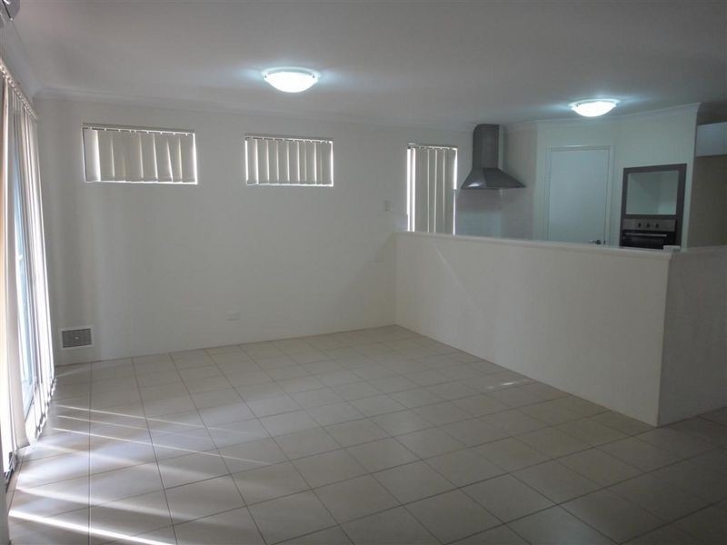 4/17-21 Third Avenue, Kelmscott WA 6111