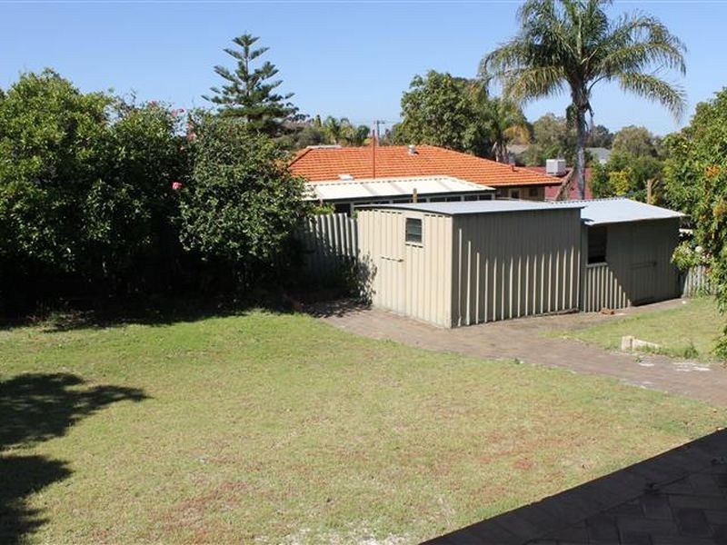 25 Delwood Place, Willetton WA 6155