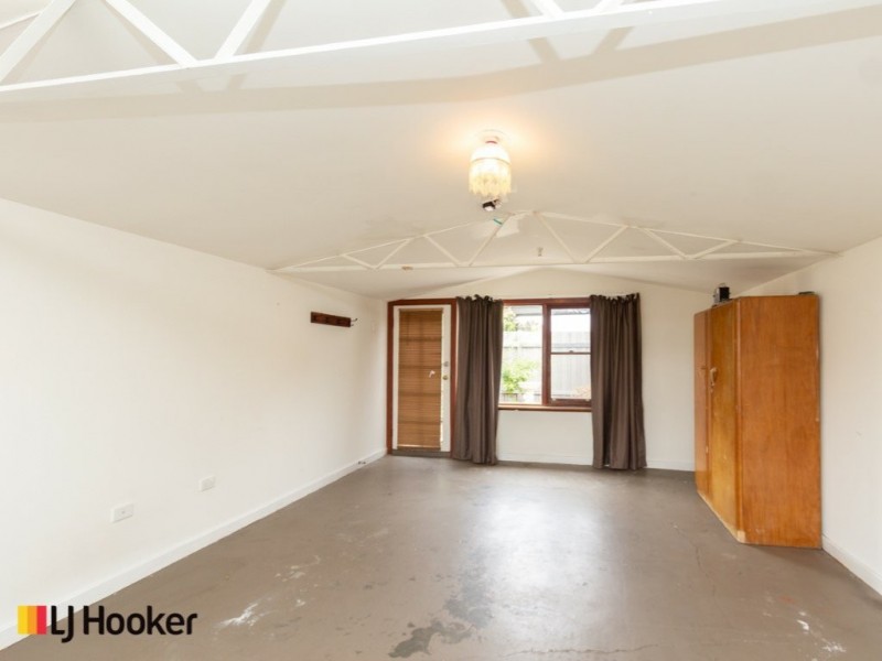 9 Leontes Street, Coolbellup WA 6163