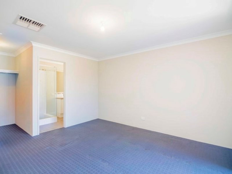 7 Oliver Vista, Bertram WA 6167