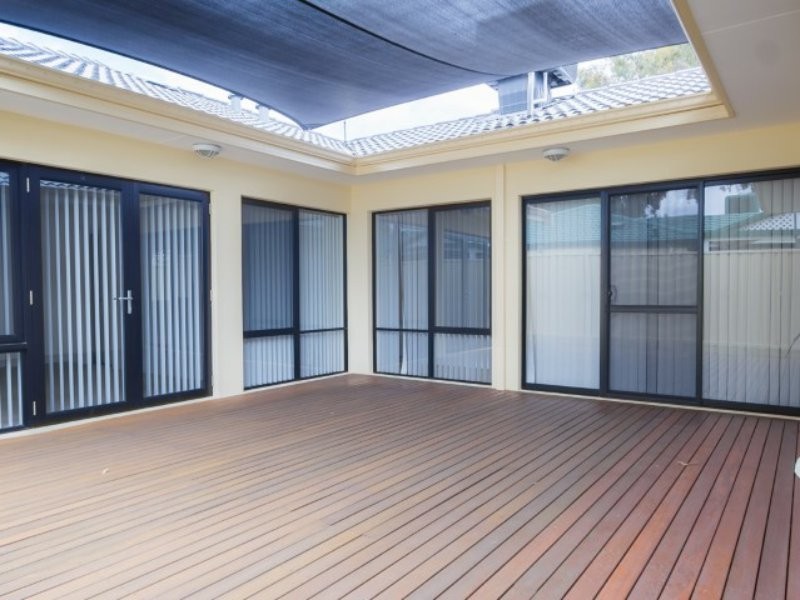 2B Dewey Street, Shelley WA 6148