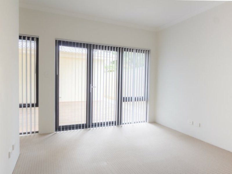 2B Dewey Street, Shelley WA 6148