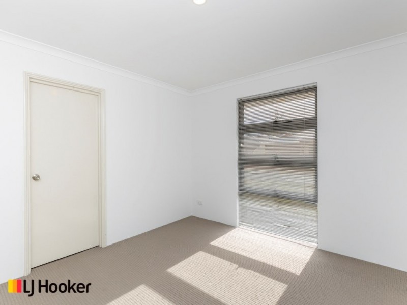 23 Mariposa Gardens, Success WA 6164