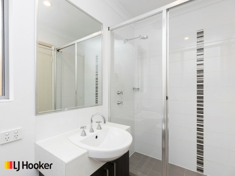 23 Mariposa Gardens, Success WA 6164