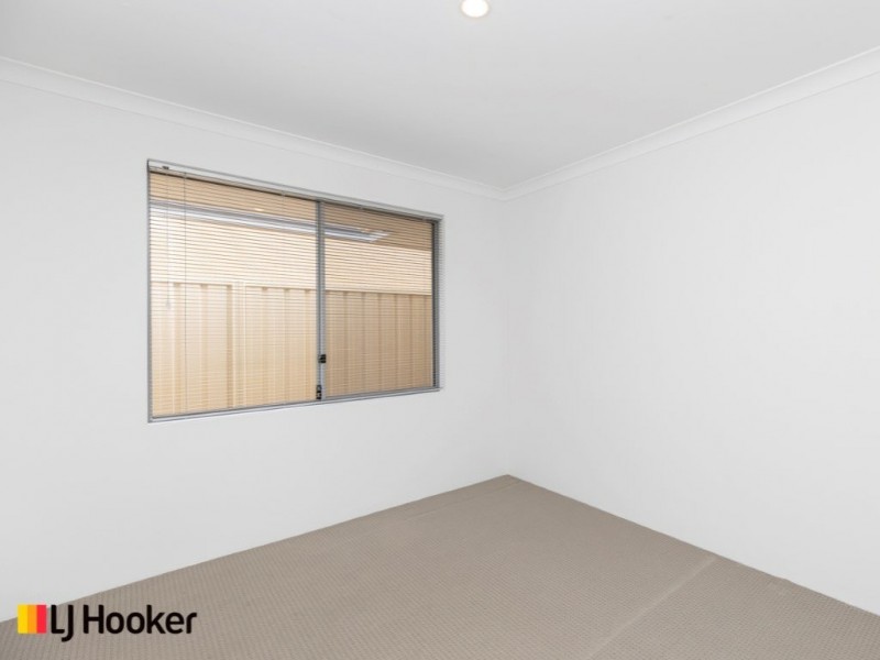 23 Mariposa Gardens, Success WA 6164