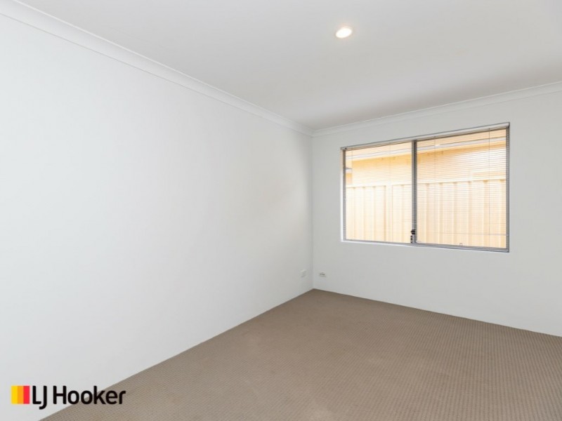 23 Mariposa Gardens, Success WA 6164