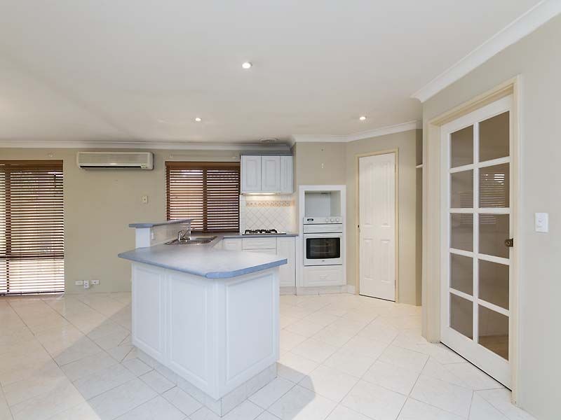 8a Pendock Place, Willetton WA 6155