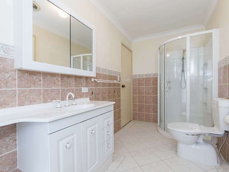 8a Pendock Place, Willetton WA 6155