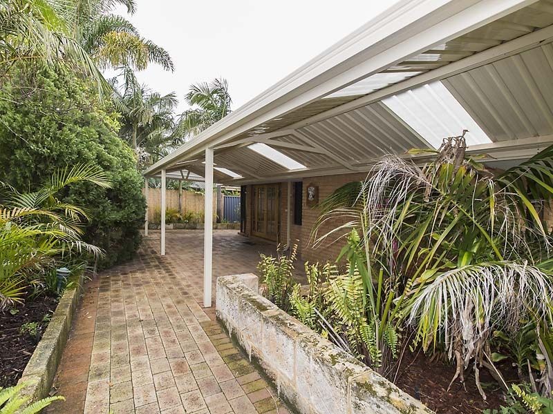8a Pendock Place, Willetton WA 6155