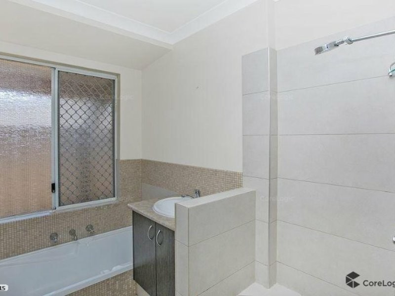 128 Dalrymple Drive, Leda WA 6170