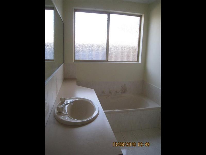 1/21 Mosiac Street, Shelley WA 6148