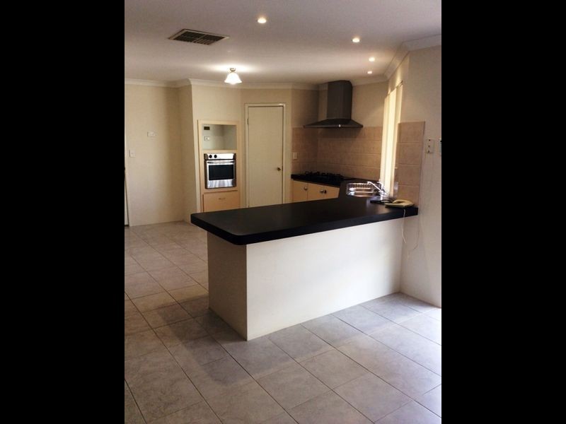 19 Barkley Loop, Canning Vale WA 6155