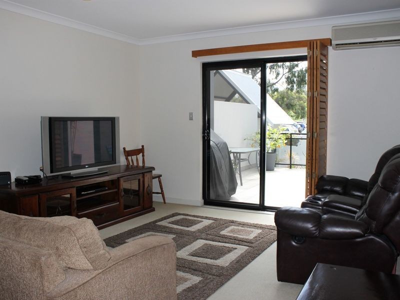 1/37 Labouchere Road, South Perth WA 6151